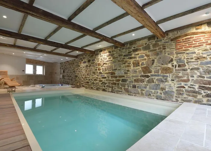 Country Home In Theux With Pool & Sauna בית נופש