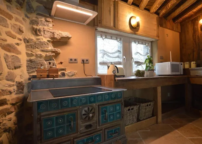 בית נופש Country Home In Theux With Pool & Sauna *