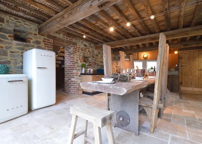 Country Home In Theux With Pool & Sauna טהאו