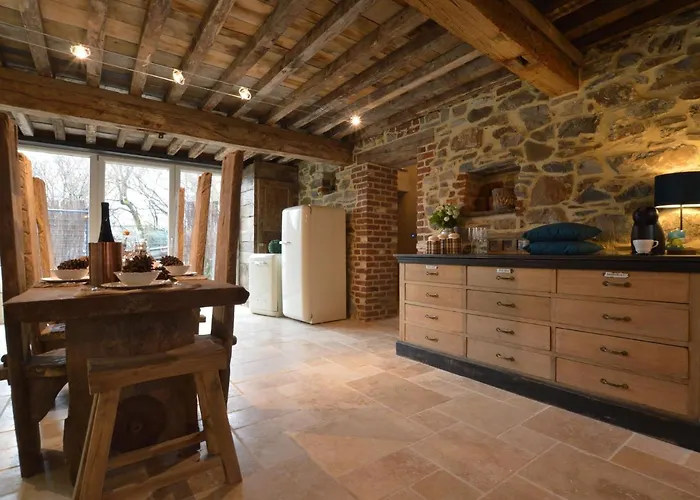 בית נופש Country Home In Theux With Pool & Sauna *